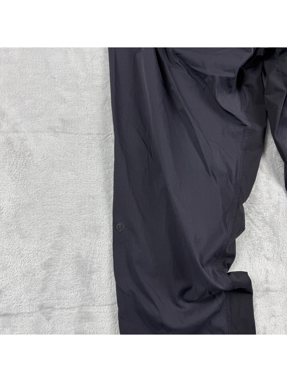 Lululemon Men Black Great Wall Pant Size L Cuffs Cinch Pocket straight Leg RLX - Picture 8 of 11